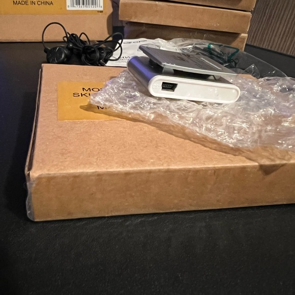 Brand new mini MP3 Player silver - Picture 8 of 10